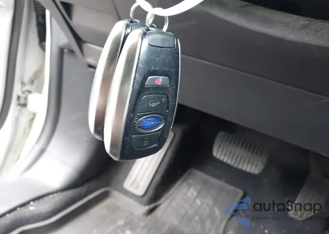 2021 Subaru Ascent Touring z USA, uszkodzony, nr VIN 4S4WMARD5M3446882